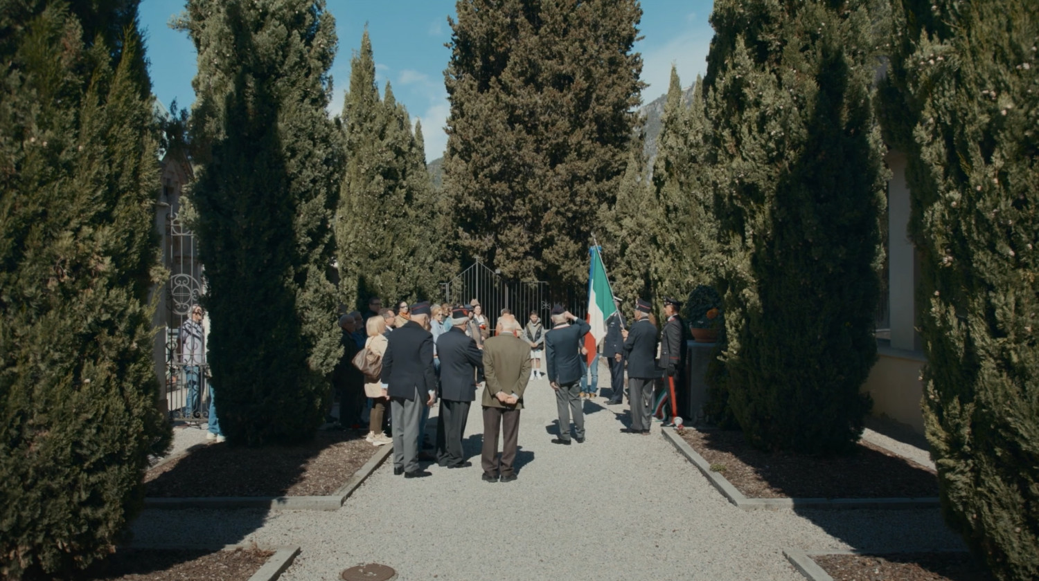 Anton v. Bredow, Architektur des Glücks, 60. Solothurner Filmtagen,  59. Internationale Hofer Filmtage, Kinoauswertung CH/GER 25/26, nominiert für GRANIT Dokumentarfilmpreis, © 