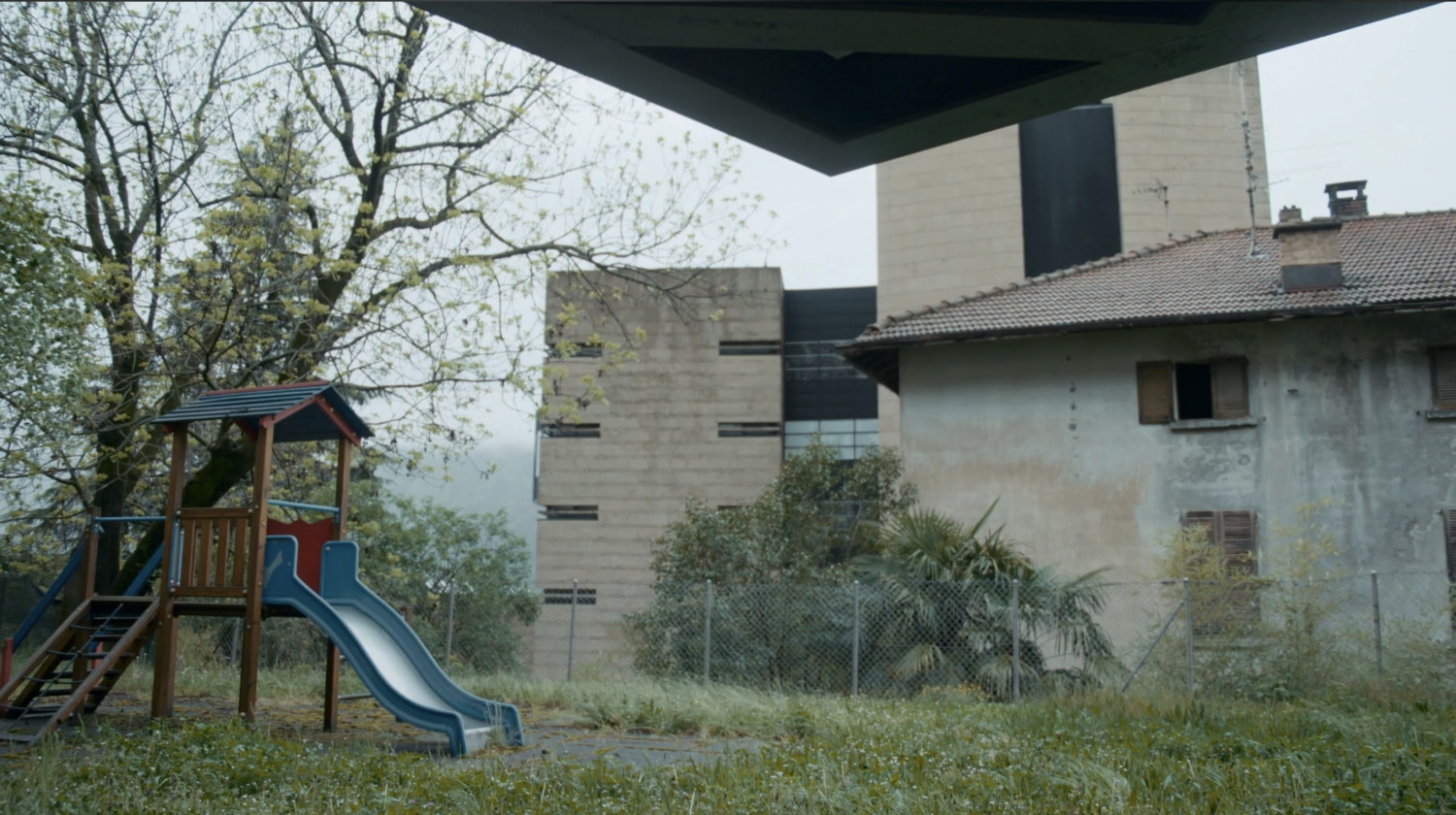 Anton v. Bredow, Architektur des Glücks, 60. Solothurner Filmtagen,  59. Internationale Hofer Filmtage, Kinoauswertung CH/GER 25/26, nominiert für GRANIT Dokumentarfilmpreis, © 