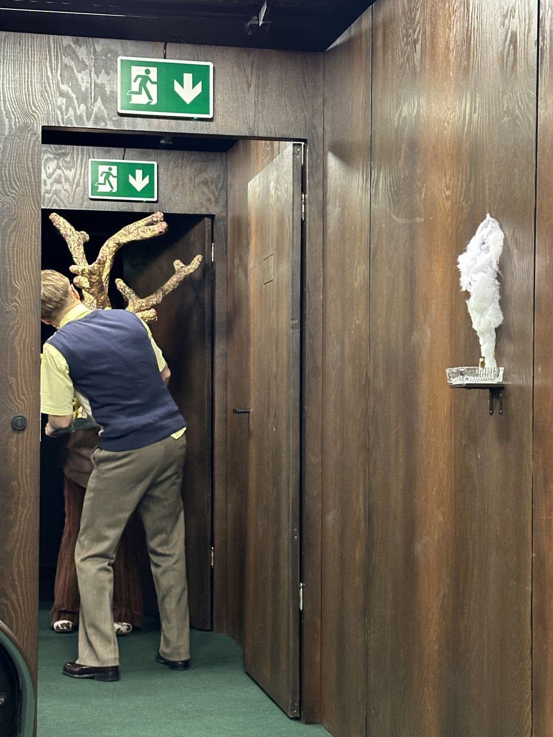 Anton v. Bredow, Falscher Hase, Theater Koblenz, Spielzeit 23/24, © 