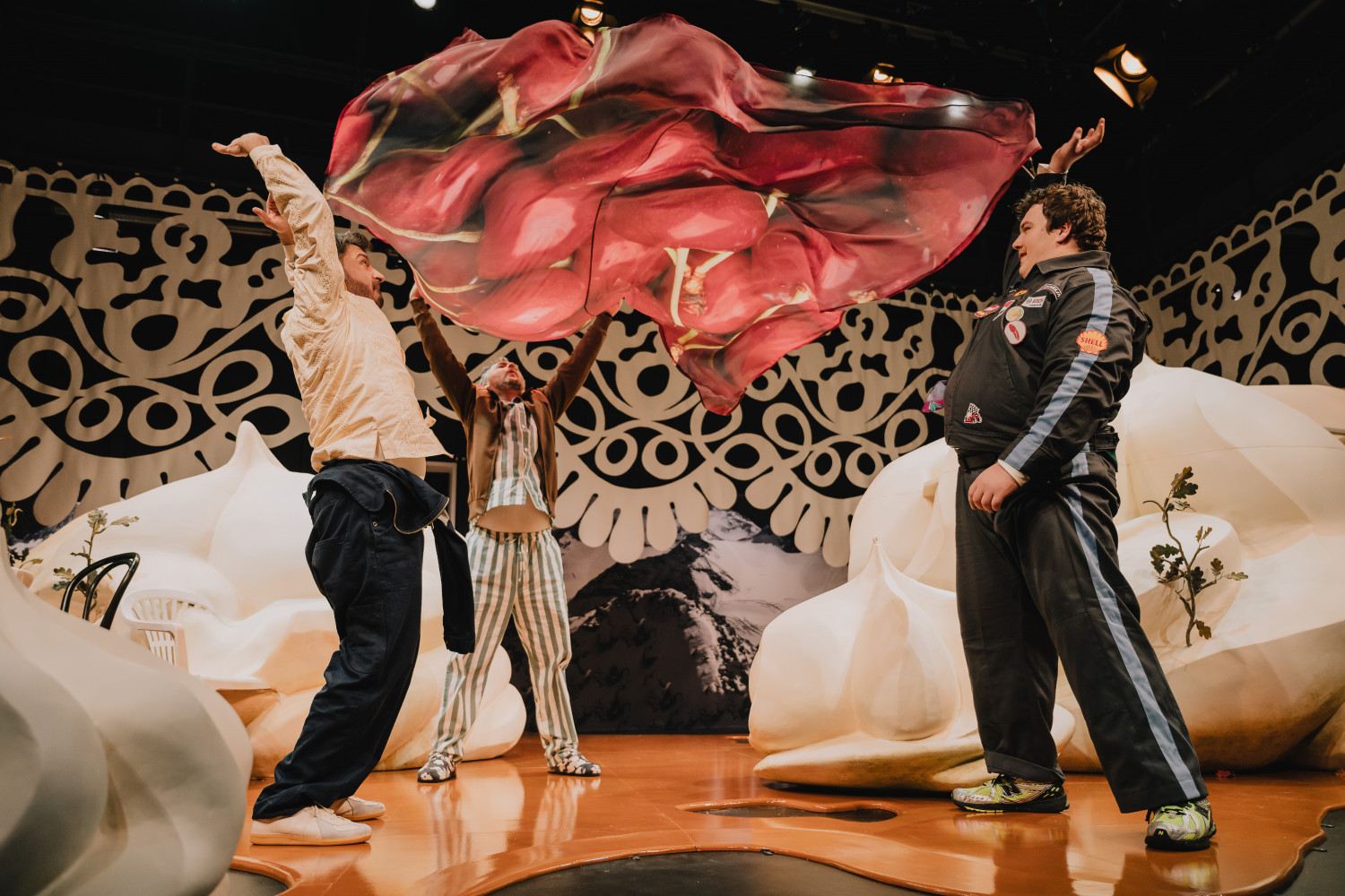 Anton v. Bredow, Kannst du pfeifen, Johanna, Hamburger Staatsoper, Spielzeiten 23/24/25, © Niklas Marc Heinecke