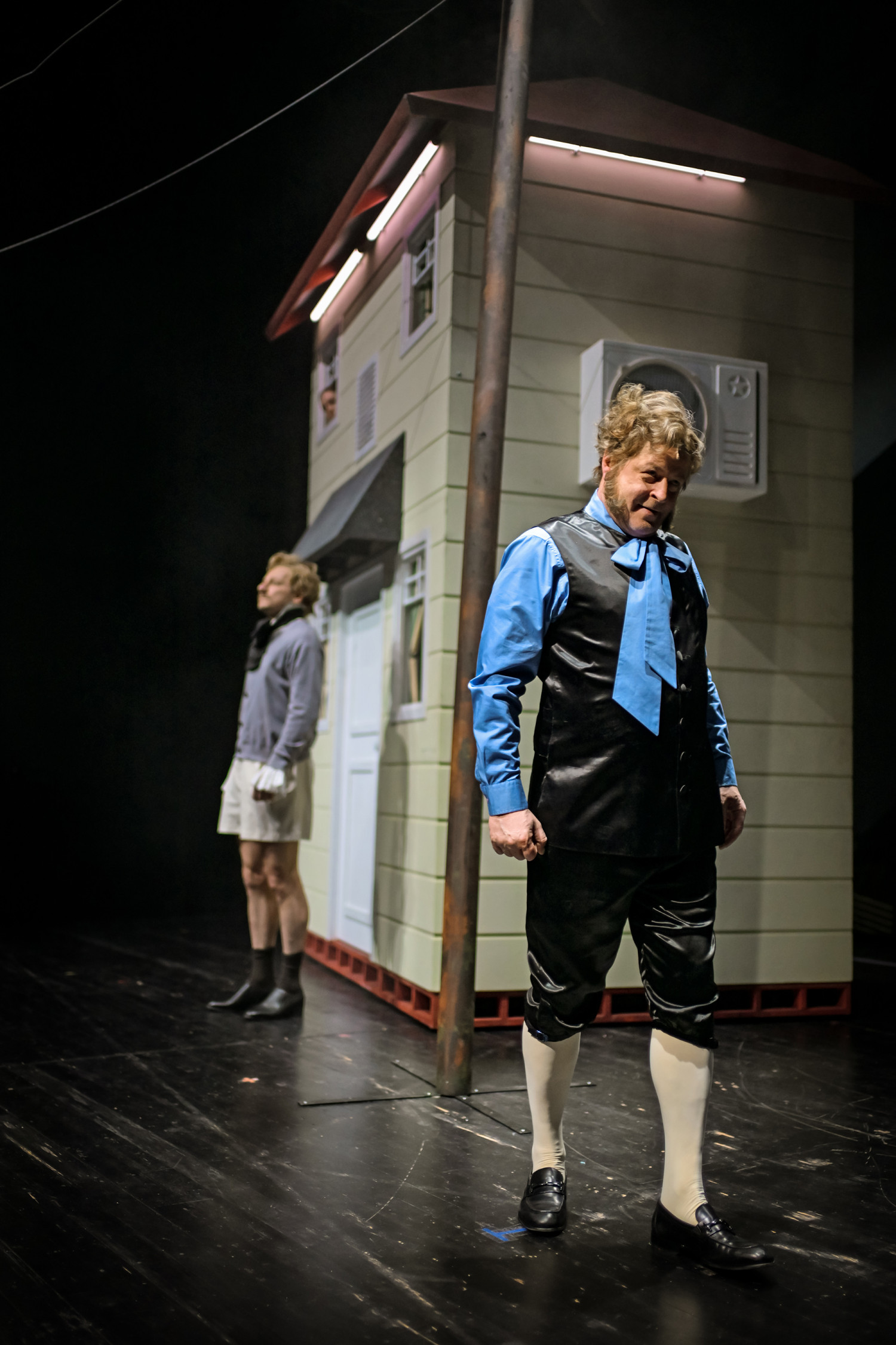 Anton v. Bredow, Master Flea, Mainz State Theatre, season 25/26/27, © Andreas Etter