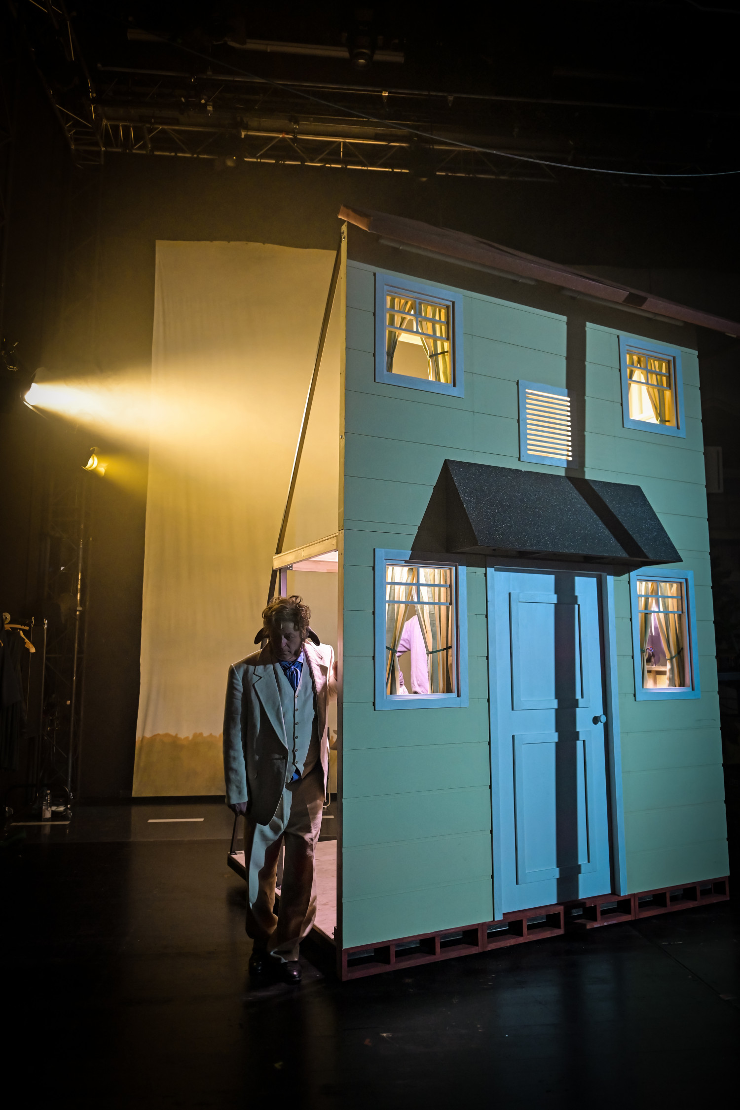 Anton v. Bredow, Master Flea, Mainz State Theatre, season 25/26/27, © Andreas Etter